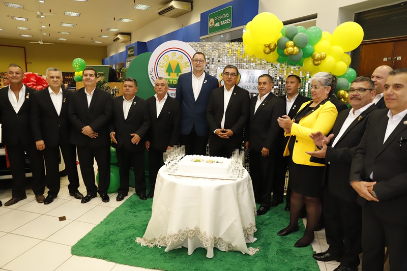 COFAN Ltda. celebró aniversario regalando un auto