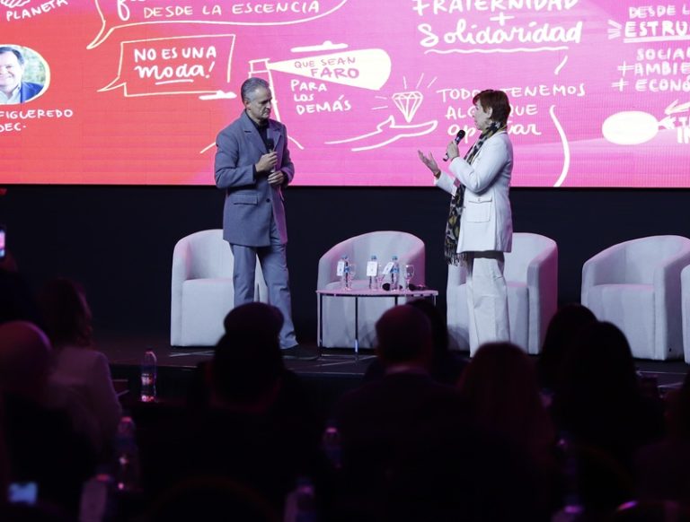 En Congreso de ADEC se apreciaron exposiciones de gran impacto