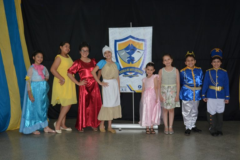 Escuela de Arte Escénico de Luque ltda.